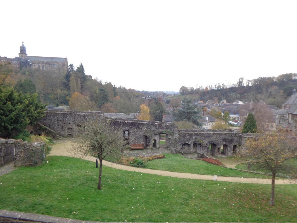Le Relais Medieval Фужер Экстерьер фото